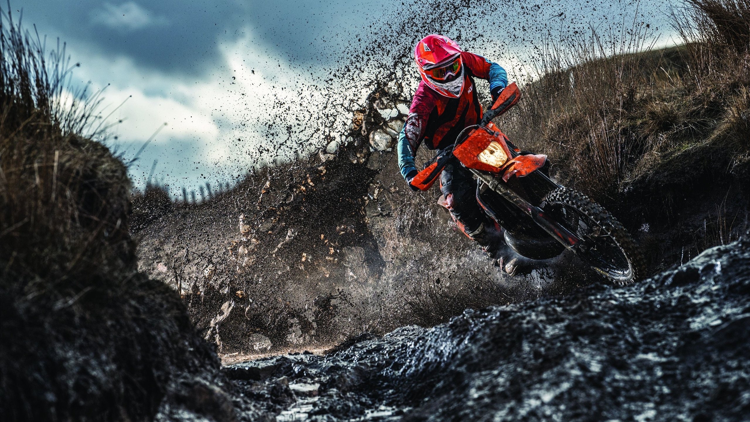 开云真人体育娱乐-英超临门一脚：奇迹进球点燃现场激情，英超精彩进球集锦